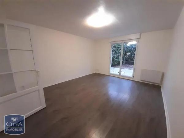 Appartement à louer 3 pièces 61.91m² Tours (37100)