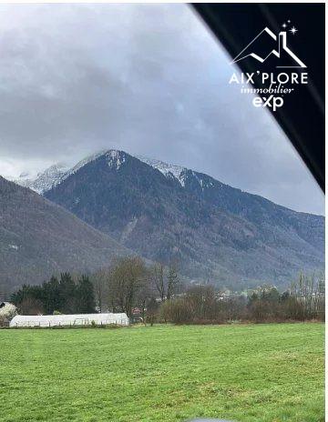 Terrain constructible de 752m²