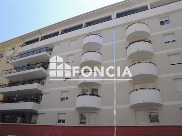 Location Appartement 2 pièces 45.2 m² - 23 RUE DU DOCTEUR FIGHIERA Nice 06300