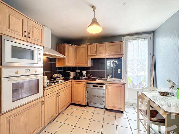 Appartement F3 à vendre  4 pièces - 70 m2 COURNON D AUVERGNE - 63