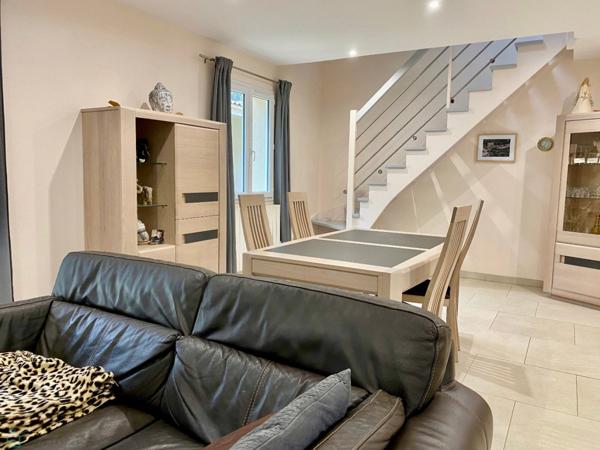 Maison familiale avec jardin et garage