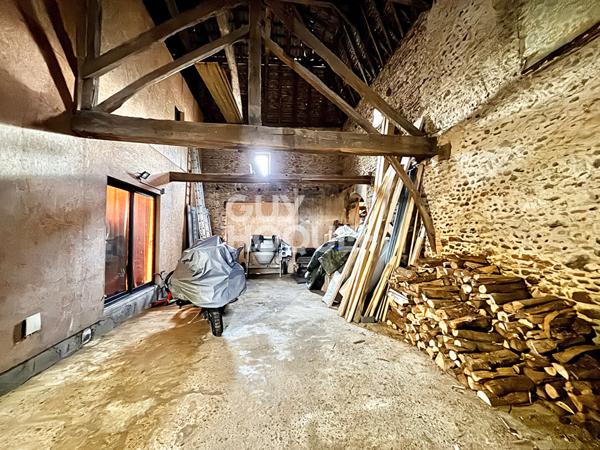 Maison de village proche d'ORTHEZ avec dépendance et jardin