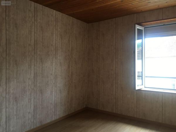 Immeuble à vendre à Saint-Julien-du-Sault dans l'Yonne (89330), ref : 2100013