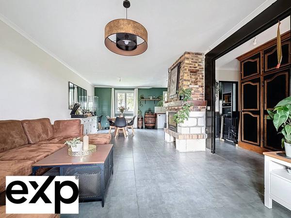 Espace, confort et tranquillité ! Découvrez cette maison familiale de 137,75 m² avec 5 chambres et grand terrain de 1 318 m². DPE C