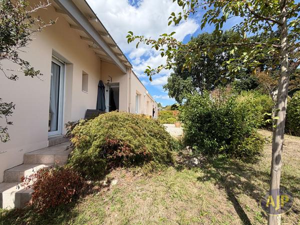 Maison à vendre Sautron - 7 pièces, 158m² avec 5 chambre(s) à 529 000€ - AJP Immobilier Sautron