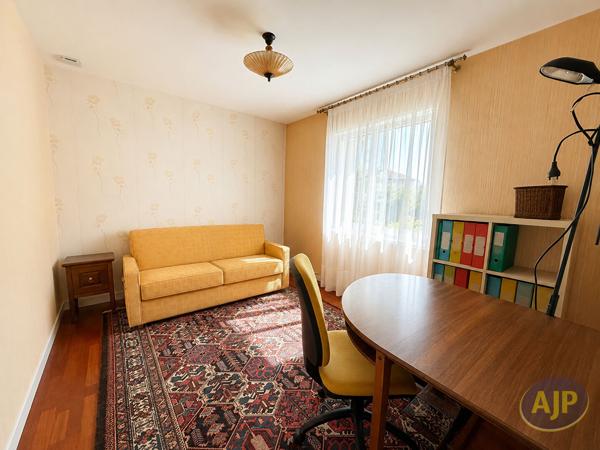 Maison à vendre Sautron - 7 pièces, 158m² avec 5 chambre(s) à 529 000€ - AJP Immobilier Sautron
