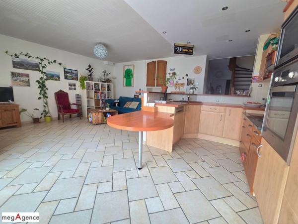 Maison à FOUGERES, 35300 - 5 pièces 116m²
