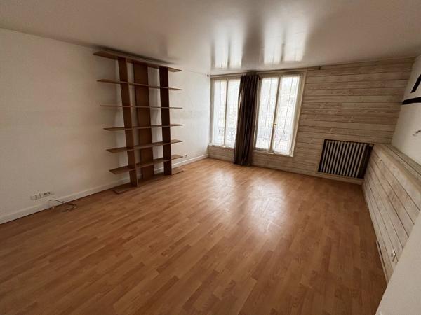 Vente                                                      Maison
                        
                     6 pièces                      140 m2                     à Houdan