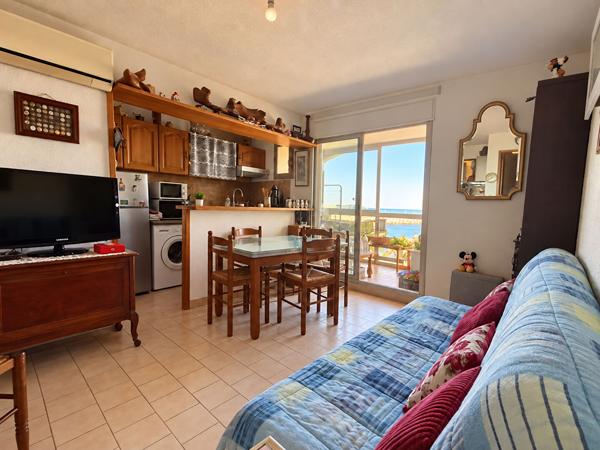 11210 PORT LA NOUVELLE Appartement 3 pièces avec loggia