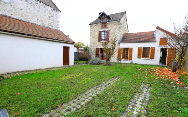 Maison à vendre    5 pièces •  Les Mureaux