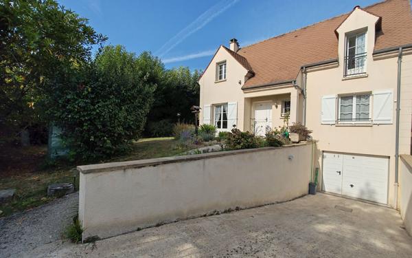 Maison à vendre    6 pièces •  Osny