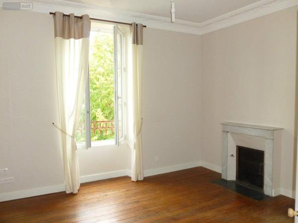 Maison à vendre à Saint-Aulaye-Puymangou en Dordogne (24410), ref : 077/970