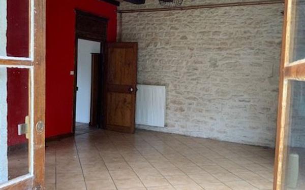 Immeuble à vendre    9 pièces • 411,75 m2 Genlis