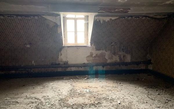 Immeuble à vendre    9 pièces • 411,75 m2 Genlis