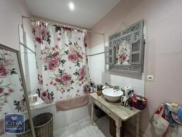 Appartement à louer 3 pièces 98m²