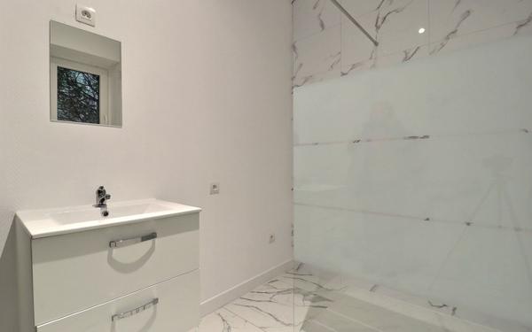 Appartement à louer    2 pièces • 73,47 m2 Stiring-Wendel