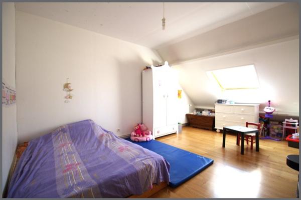 MAISON ARCHITECTE 194 M2 + 1400 M2 TERRAIN