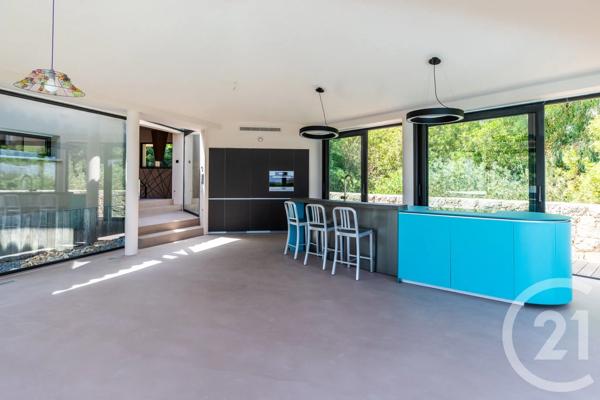 Maison à vendre  7 pièces - 247 m 2   ZONZA  - 201