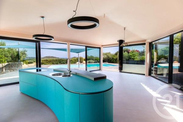 Maison à vendre  7 pièces - 247 m 2   ZONZA  - 201