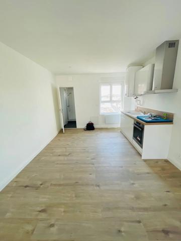 Location                                                      Appartement
                        
                     3 pièces                      59 m2                     à Saint-Quentin