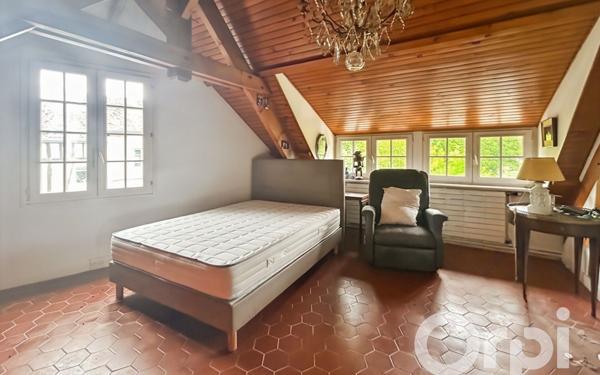 Maison à vendre    8 pièces •  Gisors