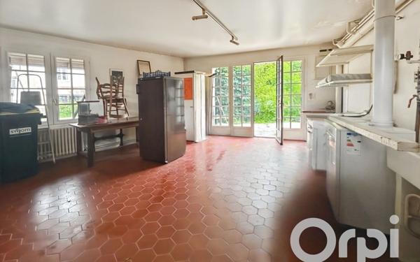 Maison à vendre    8 pièces •  Gisors