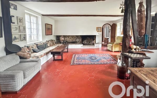 Maison à vendre    8 pièces •  Gisors