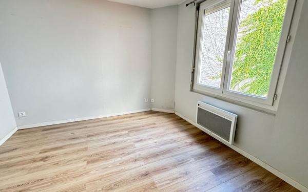 Appartement à vendre    3 pièces • 84,78 m2 La Rochelle