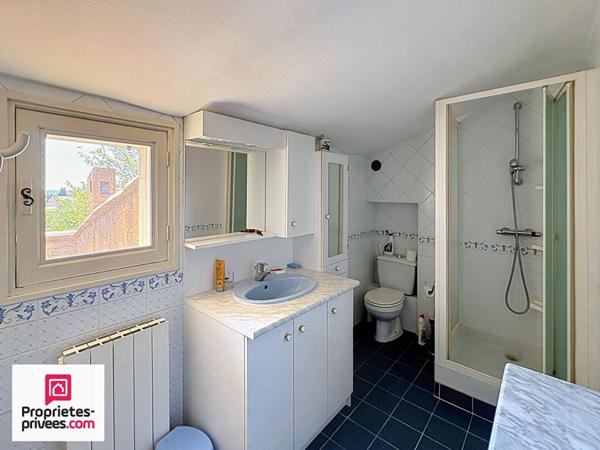 VILLA T5 garage sur  764 m² de terrain clos avec vue