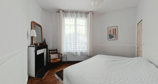 Maison  5 pièces - Proche des berges du Canal de Saint-Denis