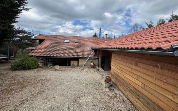 Maison à vendre    3 pièces •  Roybon