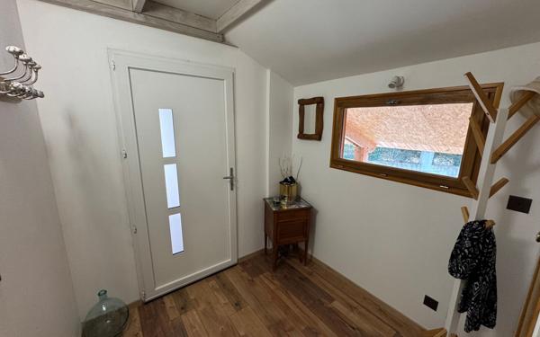 Maison à vendre    3 pièces •  Roybon