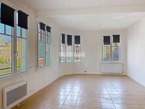 TERRAIN CONSTRUCTIBLE AU VAL-ANDRE (407 m²)