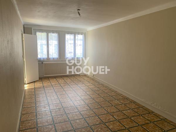 Maison à louer - 6 pièces à Châteaudun