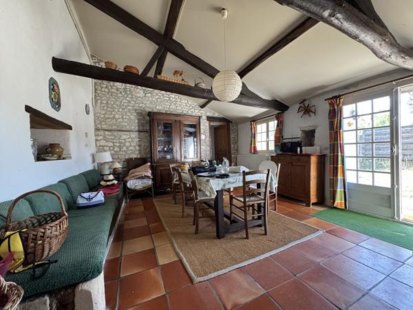 Authentique maison charentaise à 10 mn des plages Meschers sur gironde