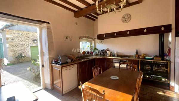 Vente Maison 6 pièces 244 m2 à Artiguelouve