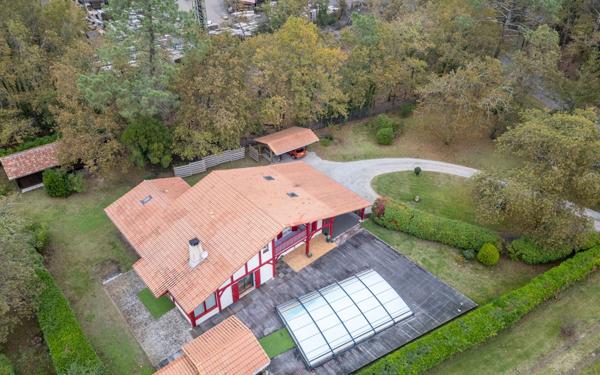 Maison à vendre    5 pièces •  Biscarrosse