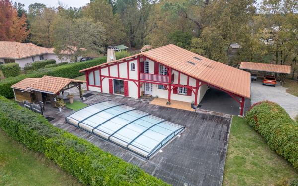 Maison à vendre    5 pièces •  Biscarrosse