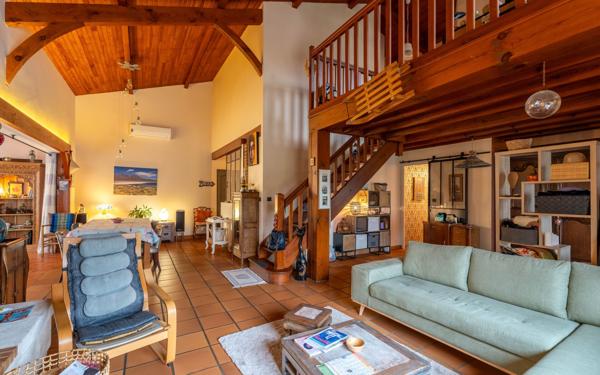 Maison à vendre    5 pièces •  Biscarrosse