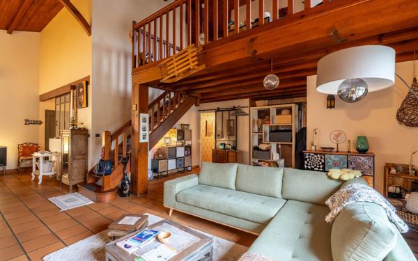 Maison à vendre    5 pièces •  Biscarrosse