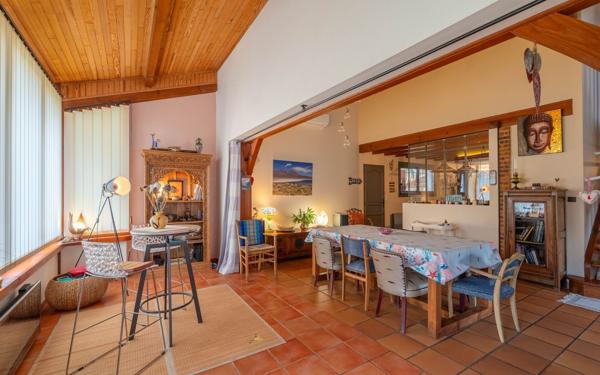 Maison à vendre    5 pièces •  Biscarrosse