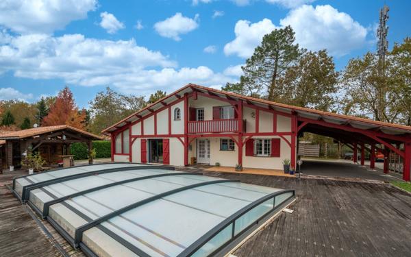 Maison à vendre    5 pièces •  Biscarrosse