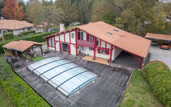 Maison à vendre    5 pièces •  Biscarrosse