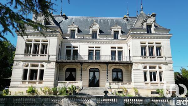 Maison à vendre 19 pièces 725 m² Jarnac