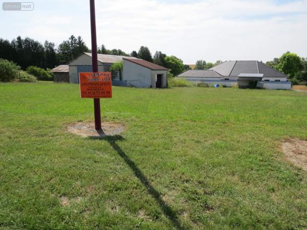 Terrain à Batir à vendre à Le Thour dans les Ardennes (08190), ref : 021/1731