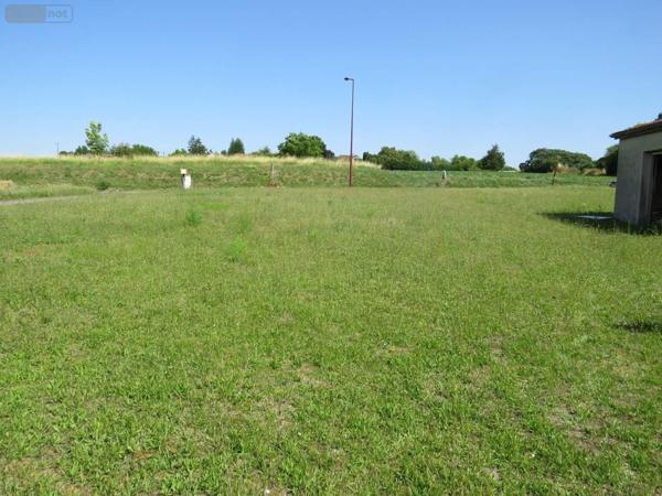 Terrain à Batir à vendre à Le Thour dans les Ardennes (08190), ref : 021/1731