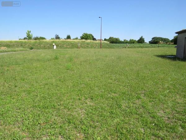Terrain à Batir à vendre à Le Thour dans les Ardennes (08190), ref : 021/1731