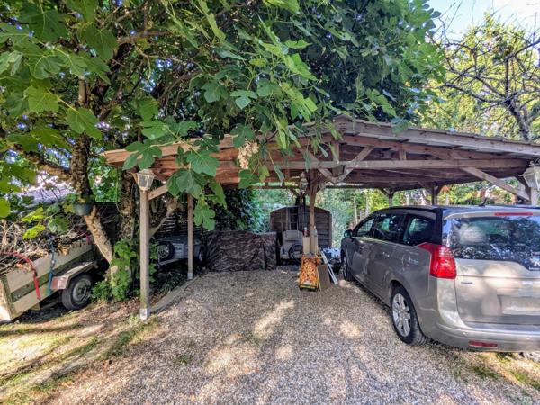 Maison à deux pas du centre bourg