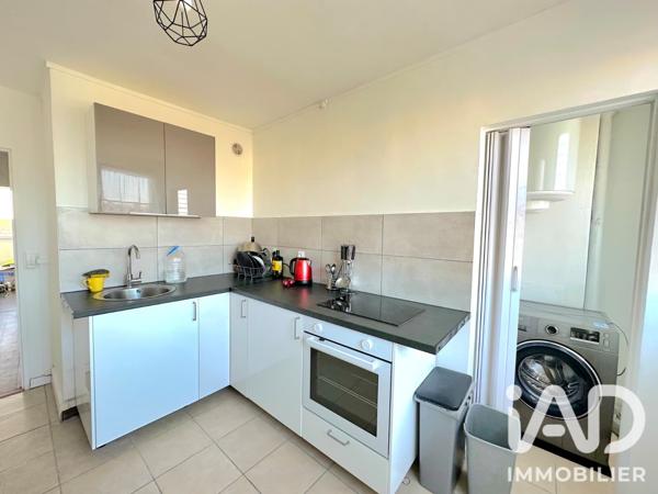 Appartement à vendre 3 pièces 57,62 m² Saint-Cyr-l'École
