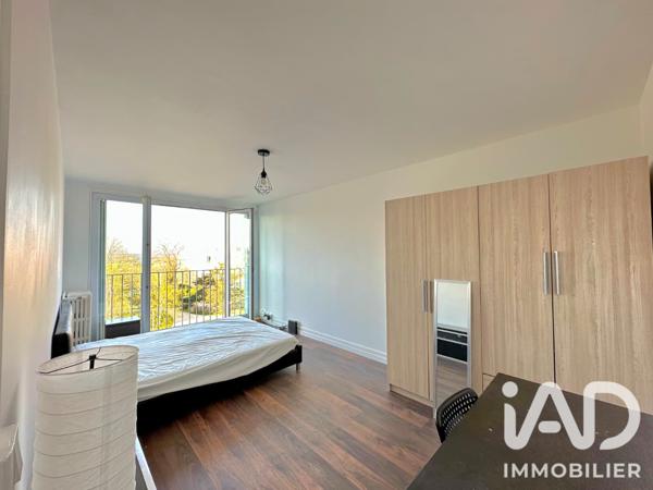 Appartement à vendre 3 pièces 57,62 m² Saint-Cyr-l'École